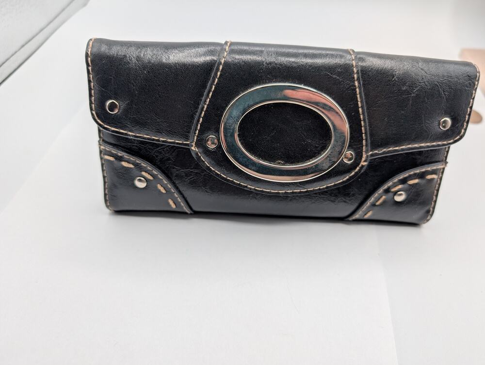 Payless SS VTG Black Faux Leather Bifold Clutch Wallet Silver Tone Accents